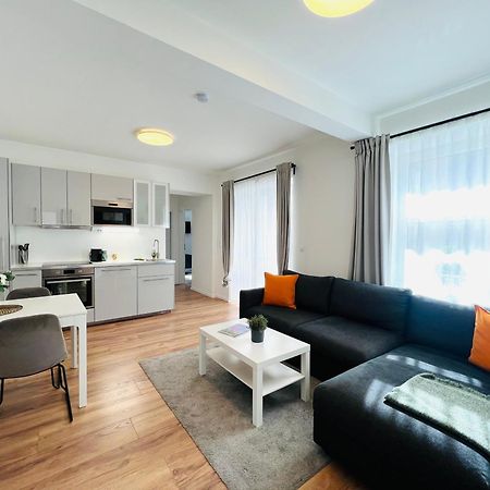 White Inn - Ferienwohnung Mit Terrasse Mürzzuschlag Екстериор снимка