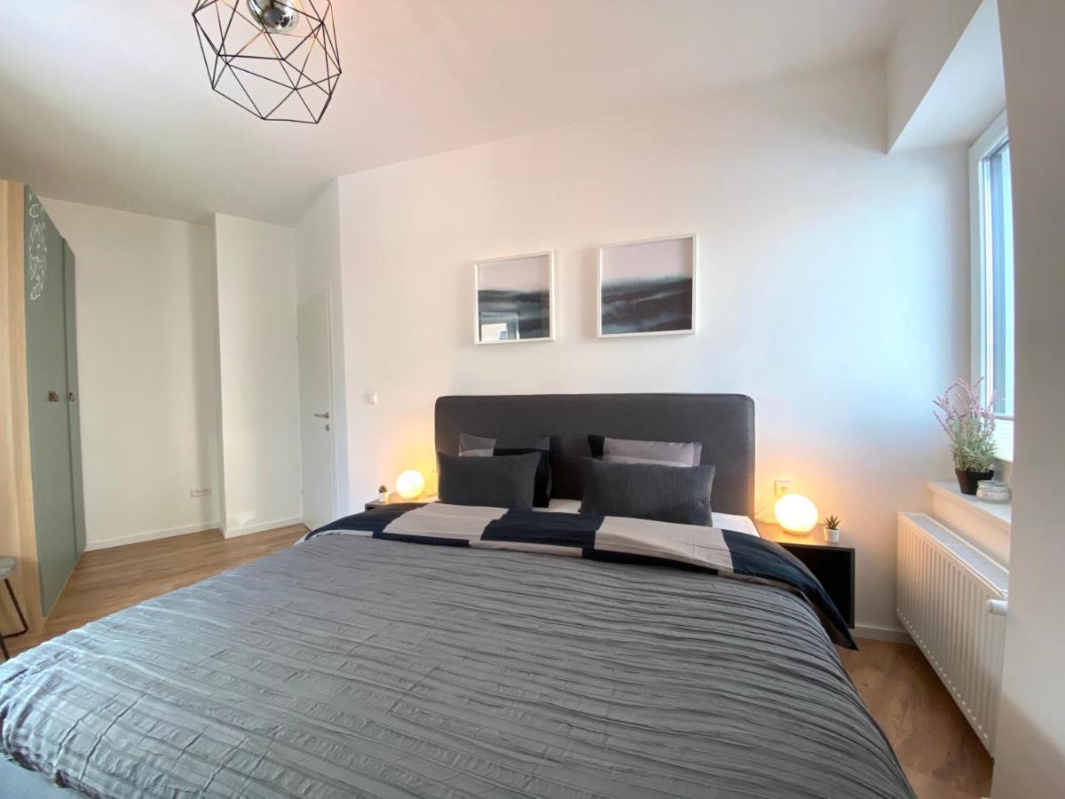 White Inn - Ferienwohnung Mit Terrasse Mürzzuschlag Екстериор снимка