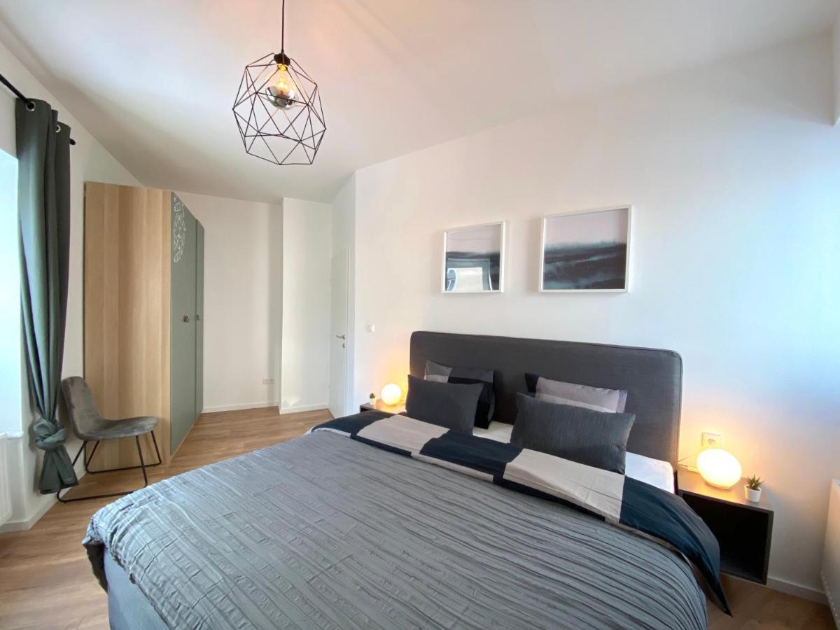 White Inn - Ferienwohnung Mit Terrasse Mürzzuschlag Екстериор снимка