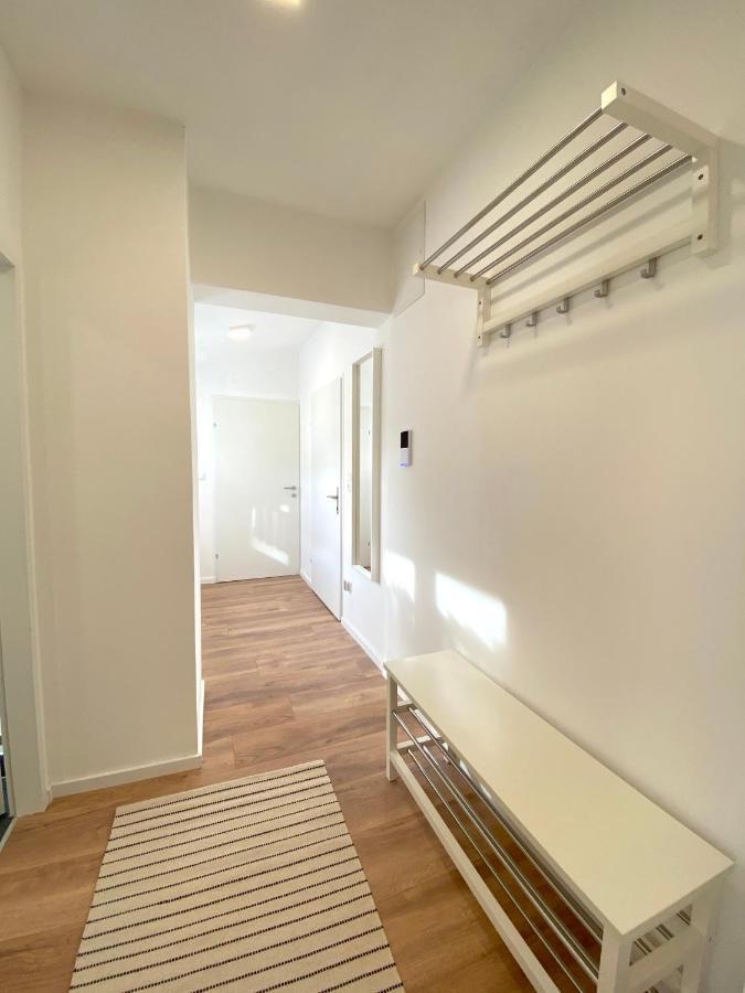 White Inn - Ferienwohnung Mit Terrasse Mürzzuschlag Екстериор снимка