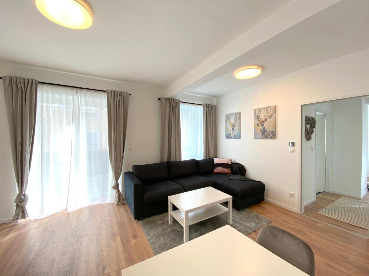 White Inn - Ferienwohnung Mit Terrasse Mürzzuschlag Екстериор снимка