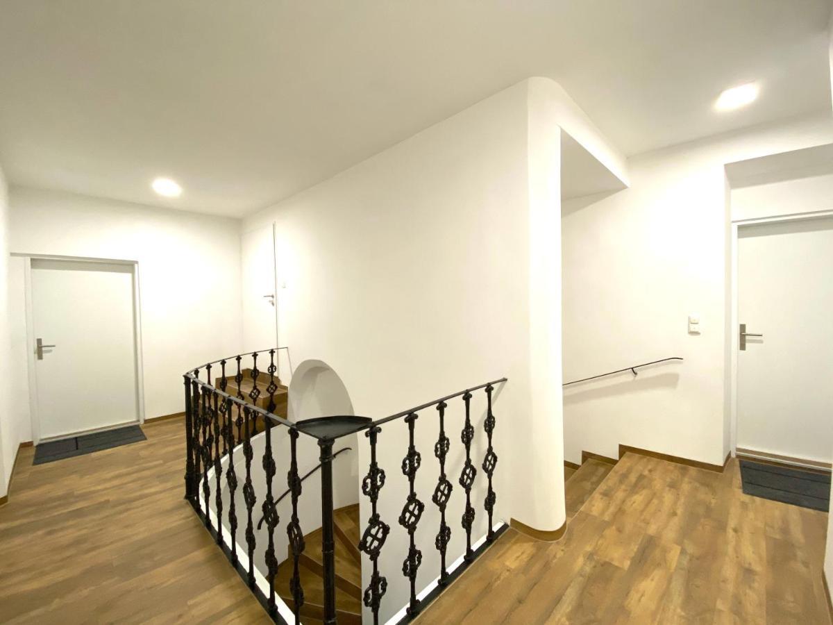 White Inn - Ferienwohnung Mit Terrasse Mürzzuschlag Екстериор снимка